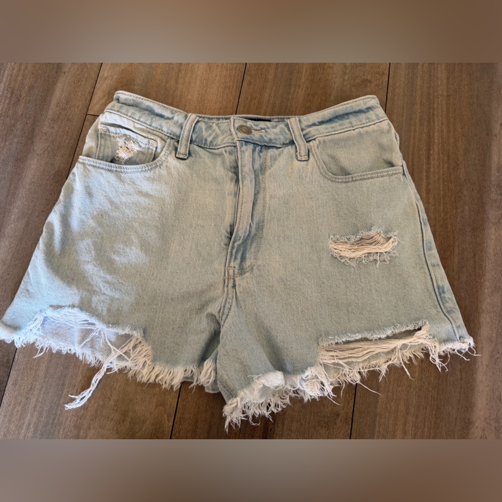 Hollister Light Blue Frayed Jean mom Shorts